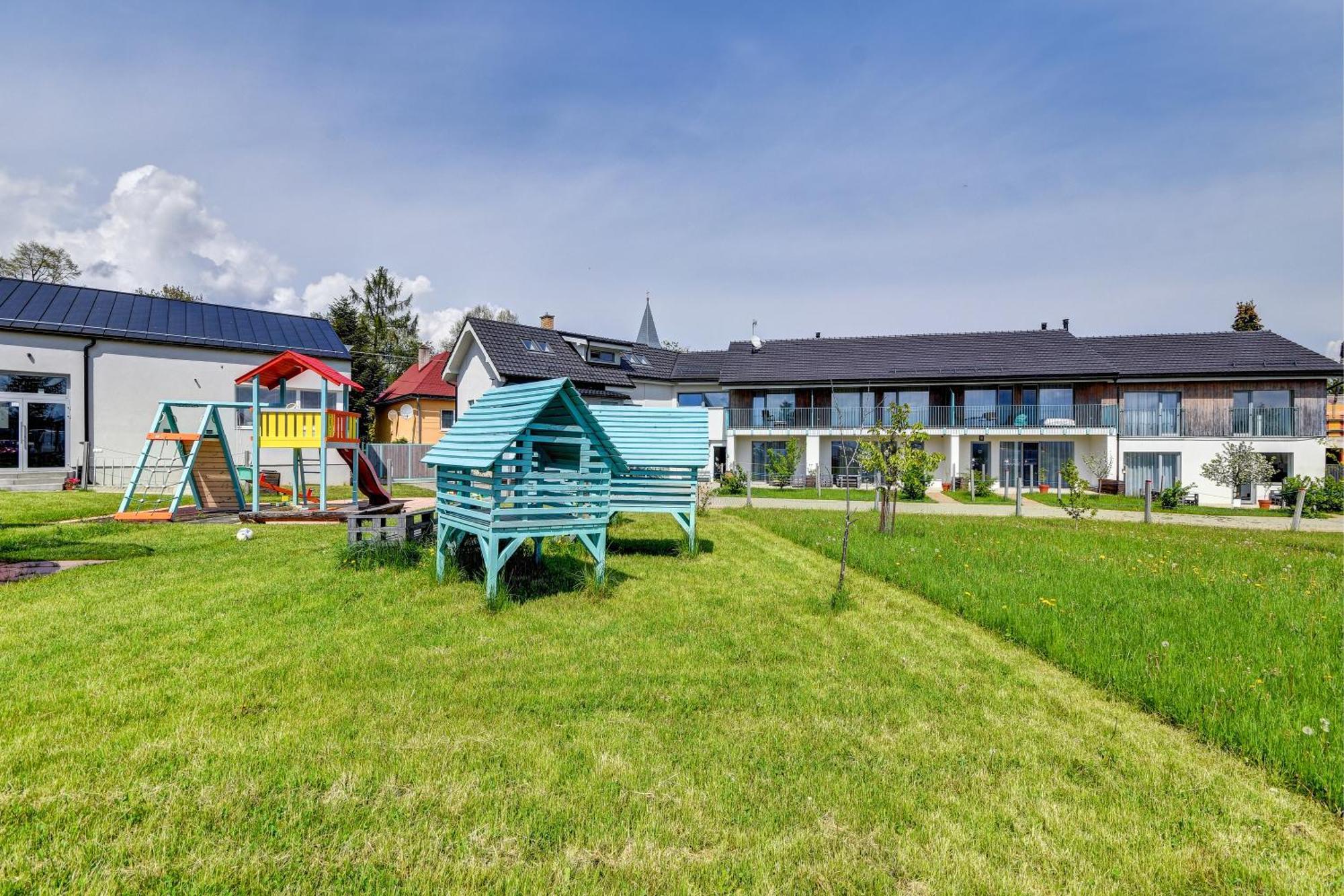 Apartments Ceresnovy Sad & Wellness Vysoké Tatry Esterno foto
